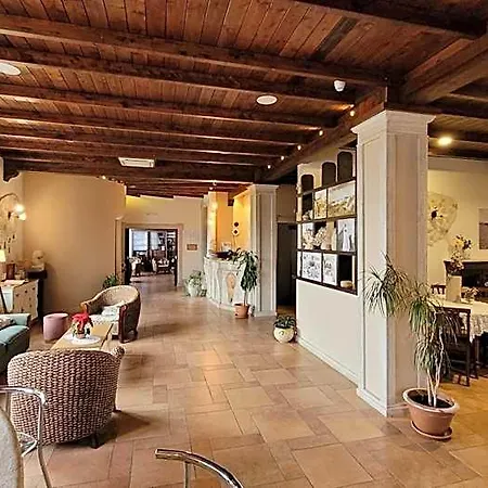 Domus Romulea فندق Bisaccia