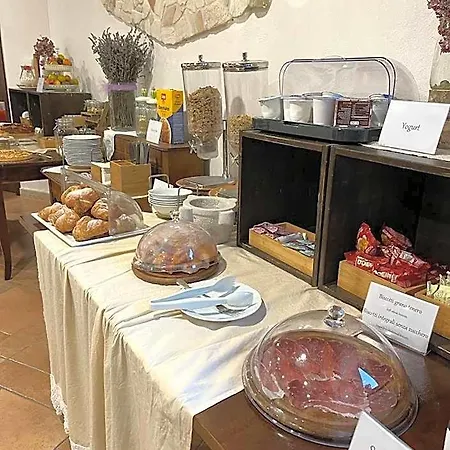 多莫斯洛穆列亚酒店 Bisaccia
