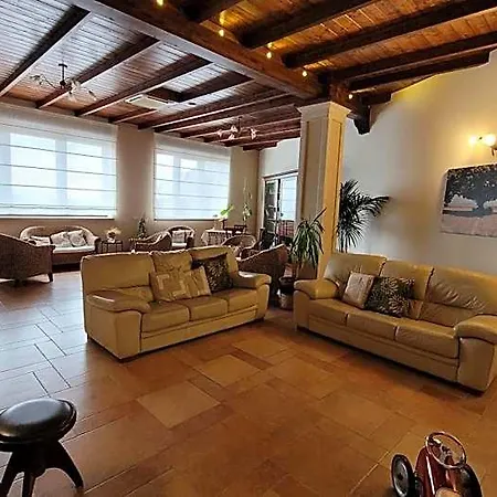 فندق Domus Romulea 3*